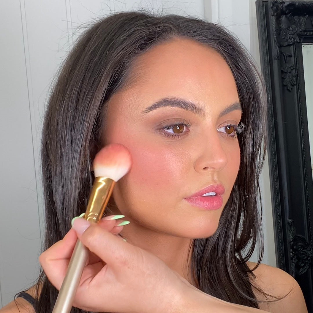 true essential<br>face palette